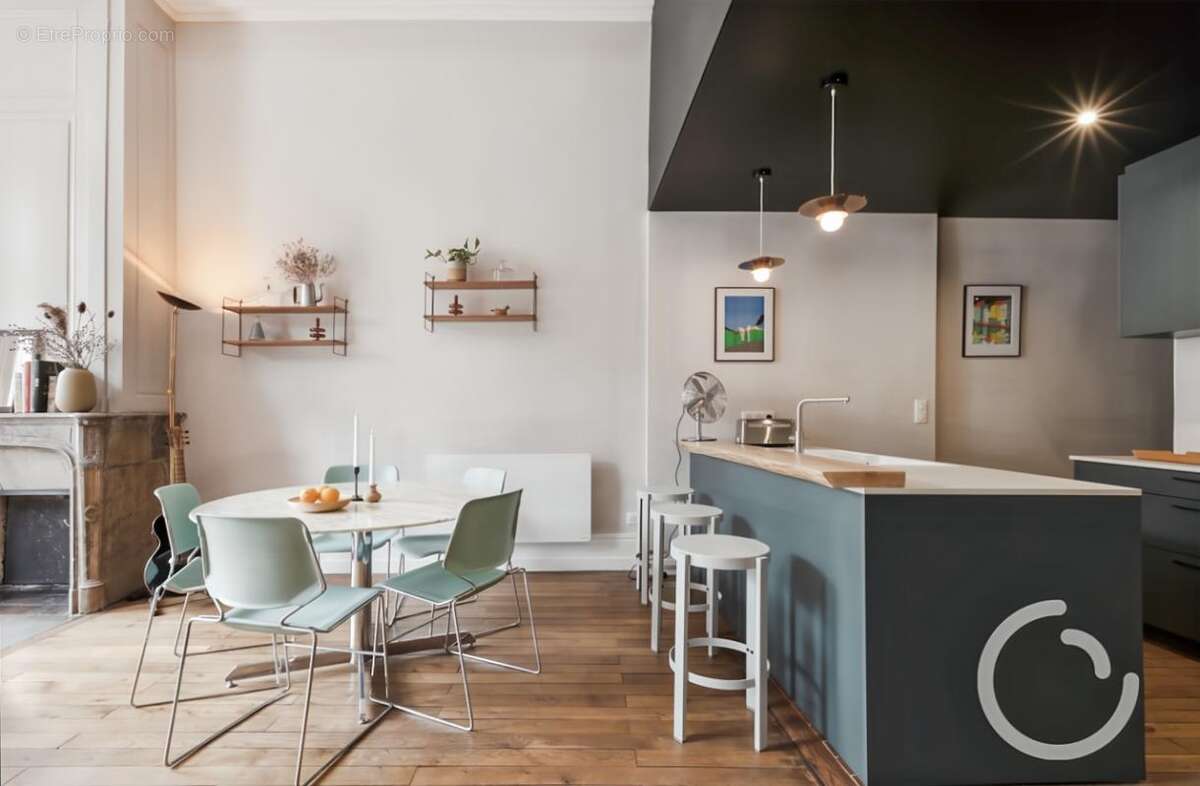 Appartement à SALINS-LES-BAINS