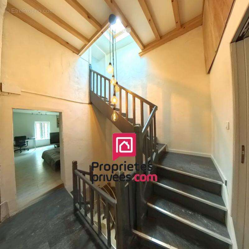 Maison à CHAZAY-D&#039;AZERGUES