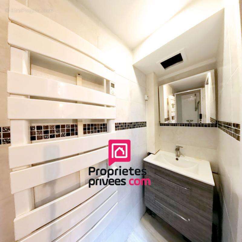 Maison à CHAZAY-D&#039;AZERGUES