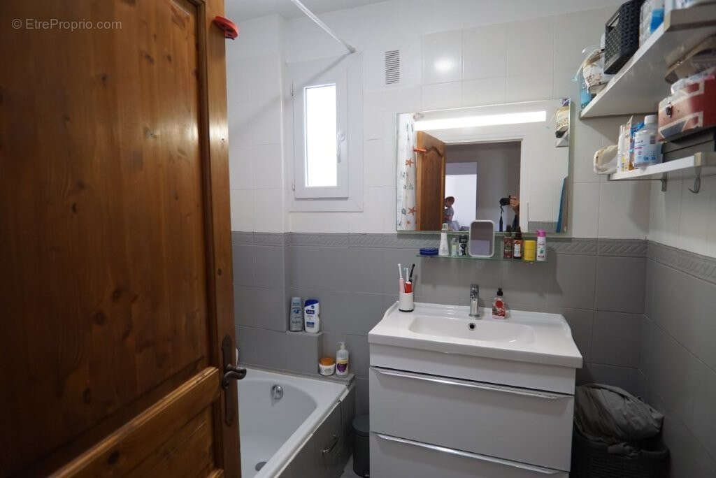 Appartement à PEYMEINADE