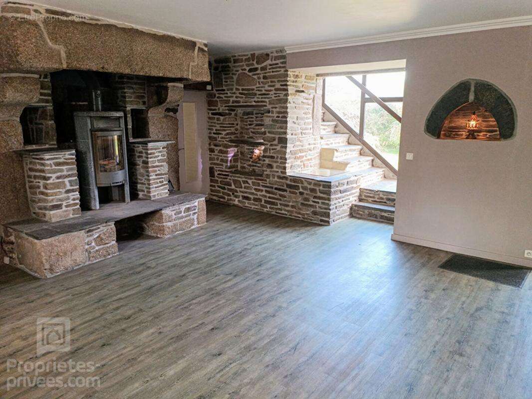 Maison à SAINT-IGEAUX