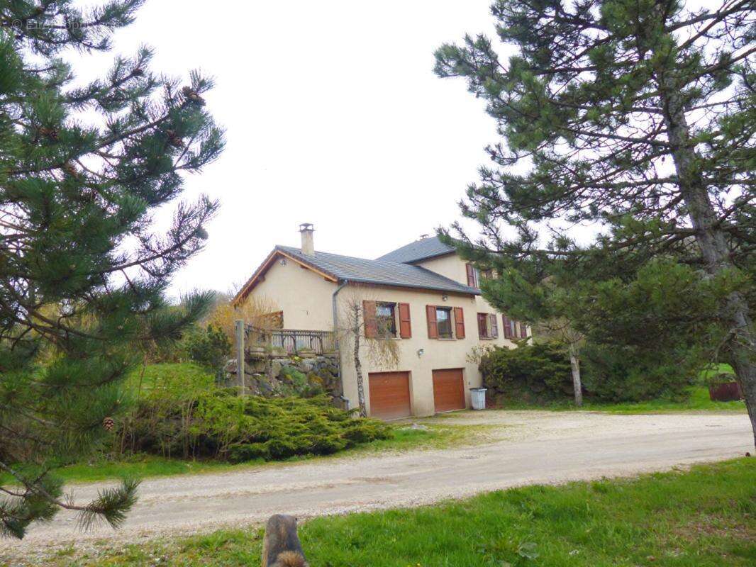 Maison à FAY-SUR-LIGNON