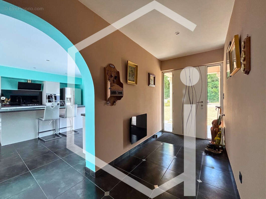 Maison à COSNE-COURS-SUR-LOIRE