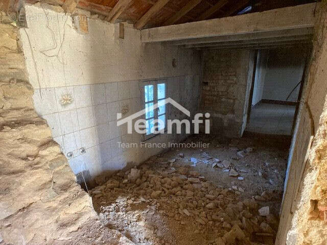 Maison à LA GUERCHE-SUR-L&#039;AUBOIS