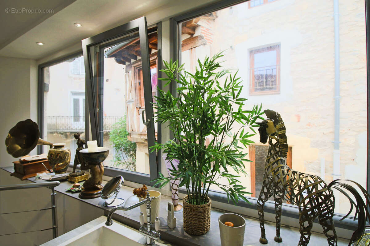 Maison à PUY-L&#039;EVEQUE