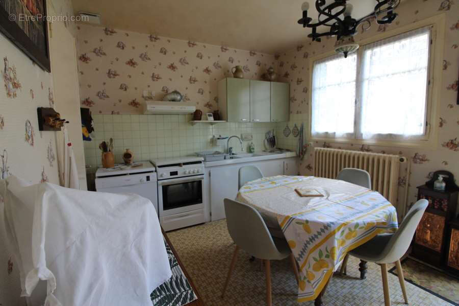 Maison à BRINON-SUR-BEUVRON