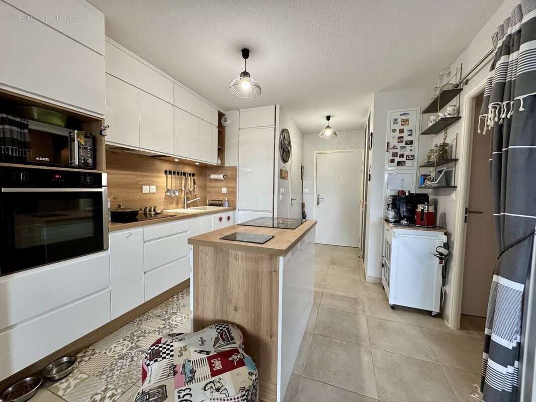 Appartement à LOUPIAN