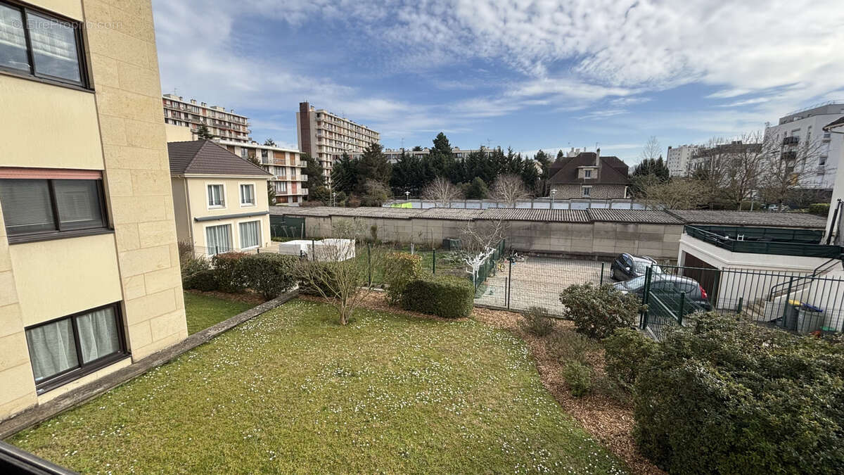 Appartement à ENGHIEN-LES-BAINS