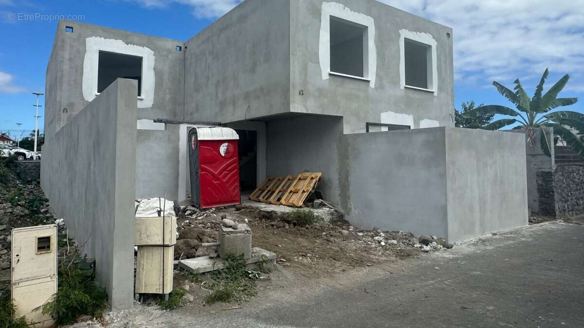 Maison à LE PORT