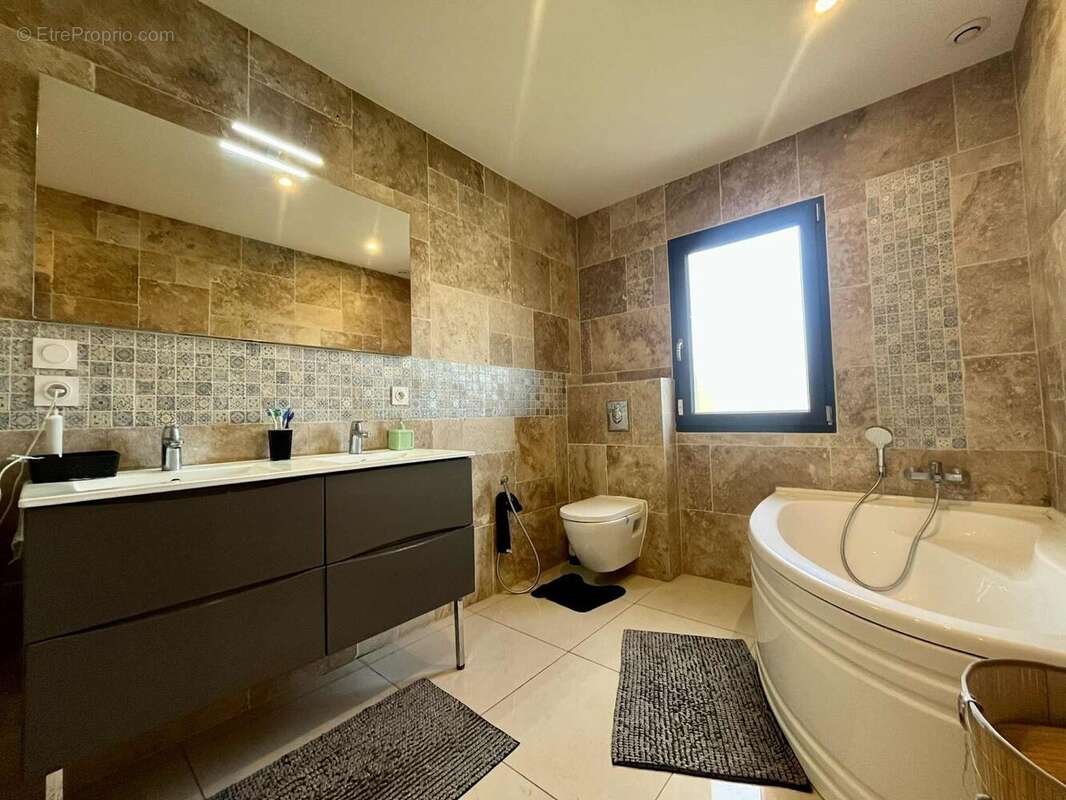 Maison à CHALON-SUR-SAONE