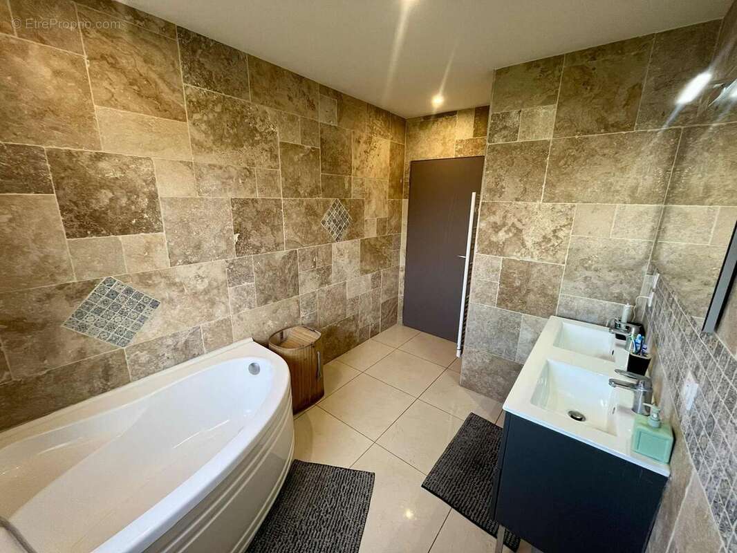 Maison à CHALON-SUR-SAONE