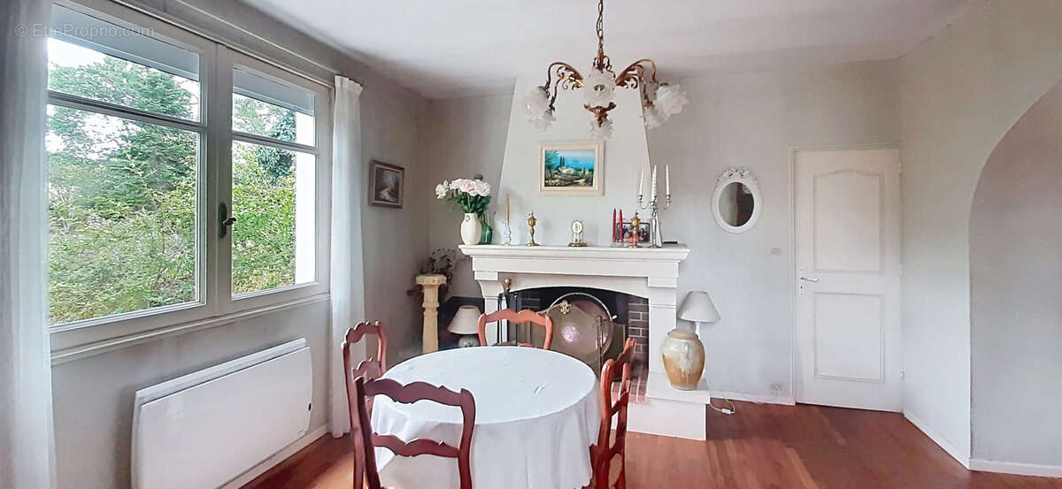 Maison à CASTELJALOUX