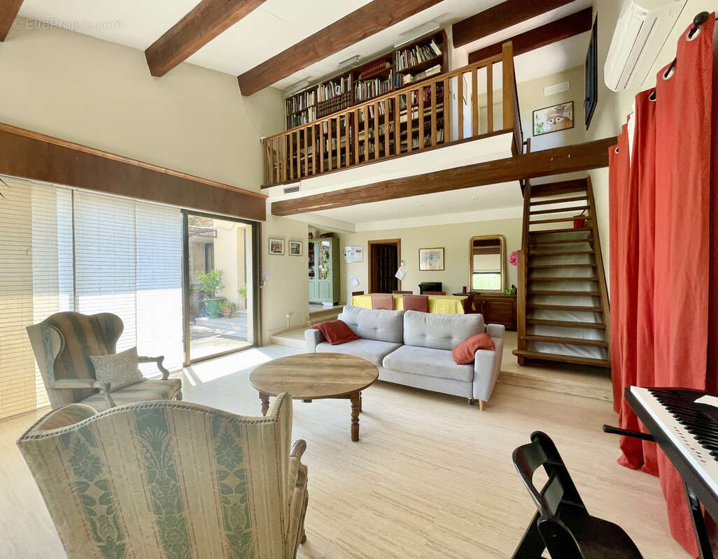 Maison à SAINT-JEAN-DE-LA-BLAQUIERE