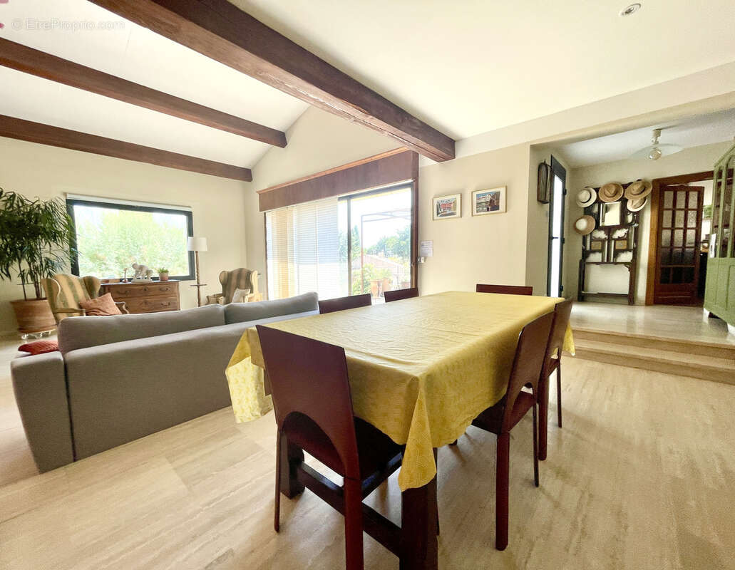 Maison à SAINT-JEAN-DE-LA-BLAQUIERE