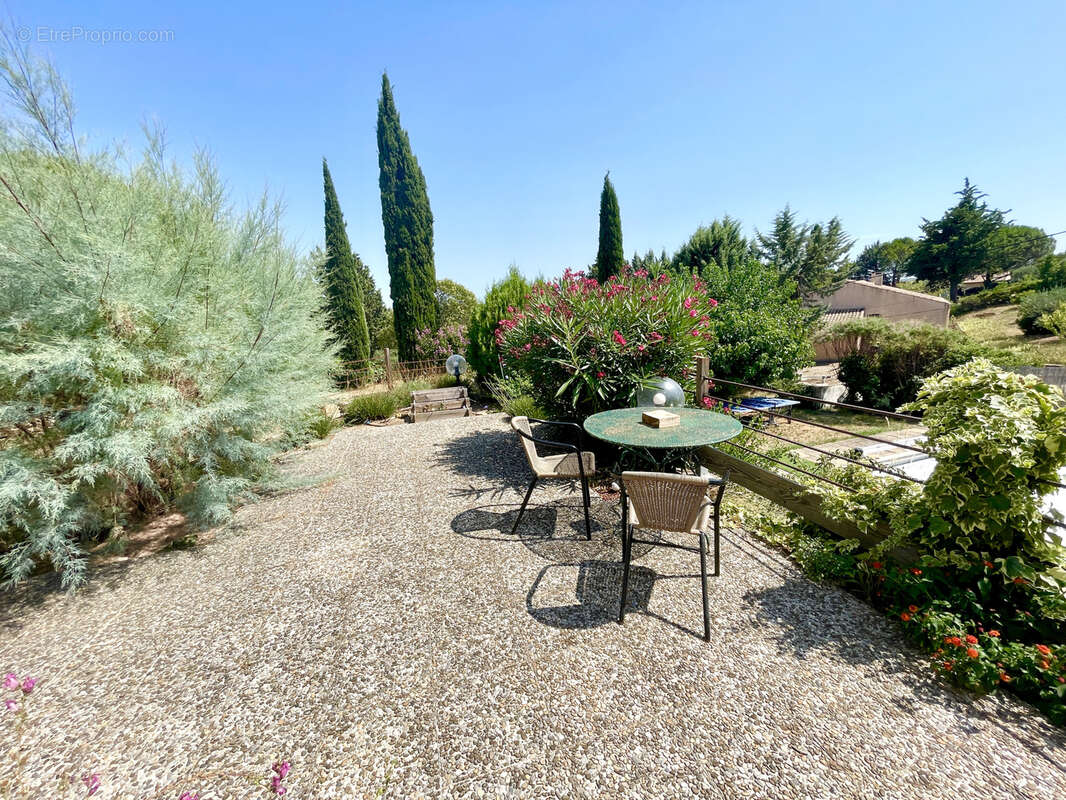 Maison à SAINT-JEAN-DE-LA-BLAQUIERE