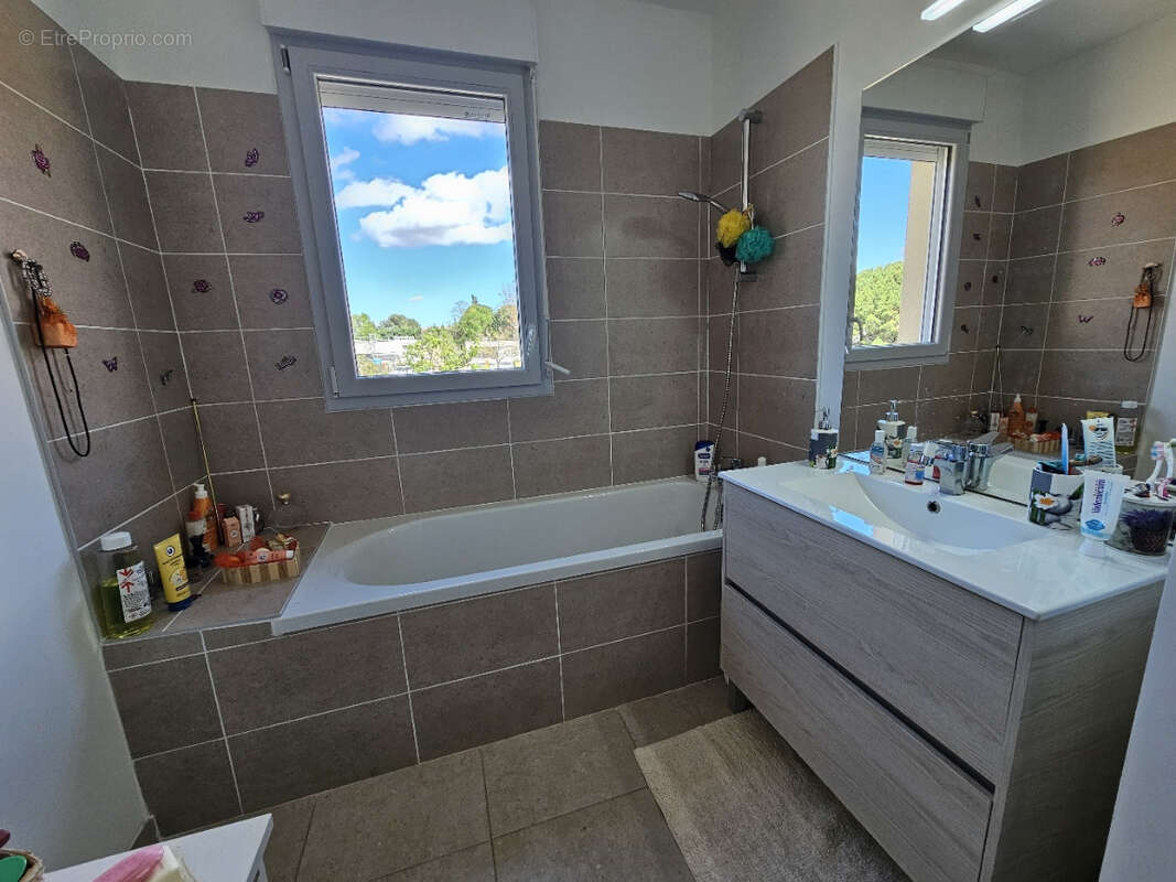 Appartement à CLERMONT-L&#039;HERAULT