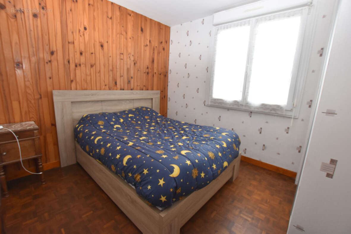 Appartement à SAINT-MEEN-LE-GRAND