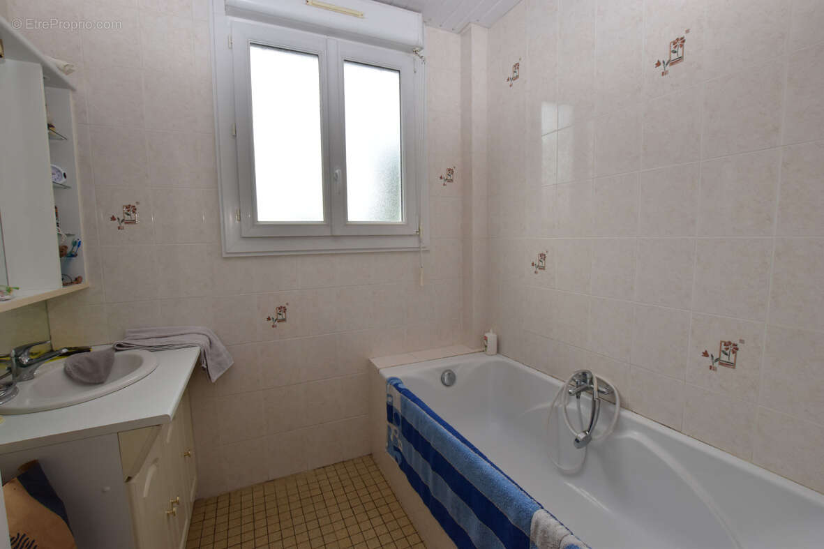 Appartement à SAINT-MEEN-LE-GRAND