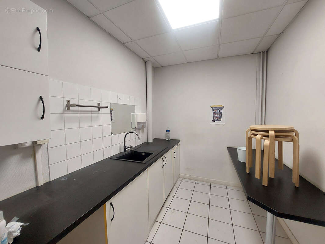 Commerce à VILLEFRANCHE-SUR-SAONE