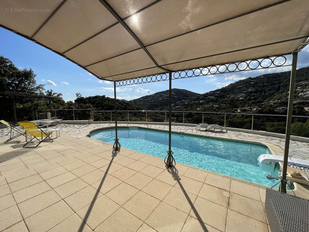 Maison à LA LONDE-LES-MAURES