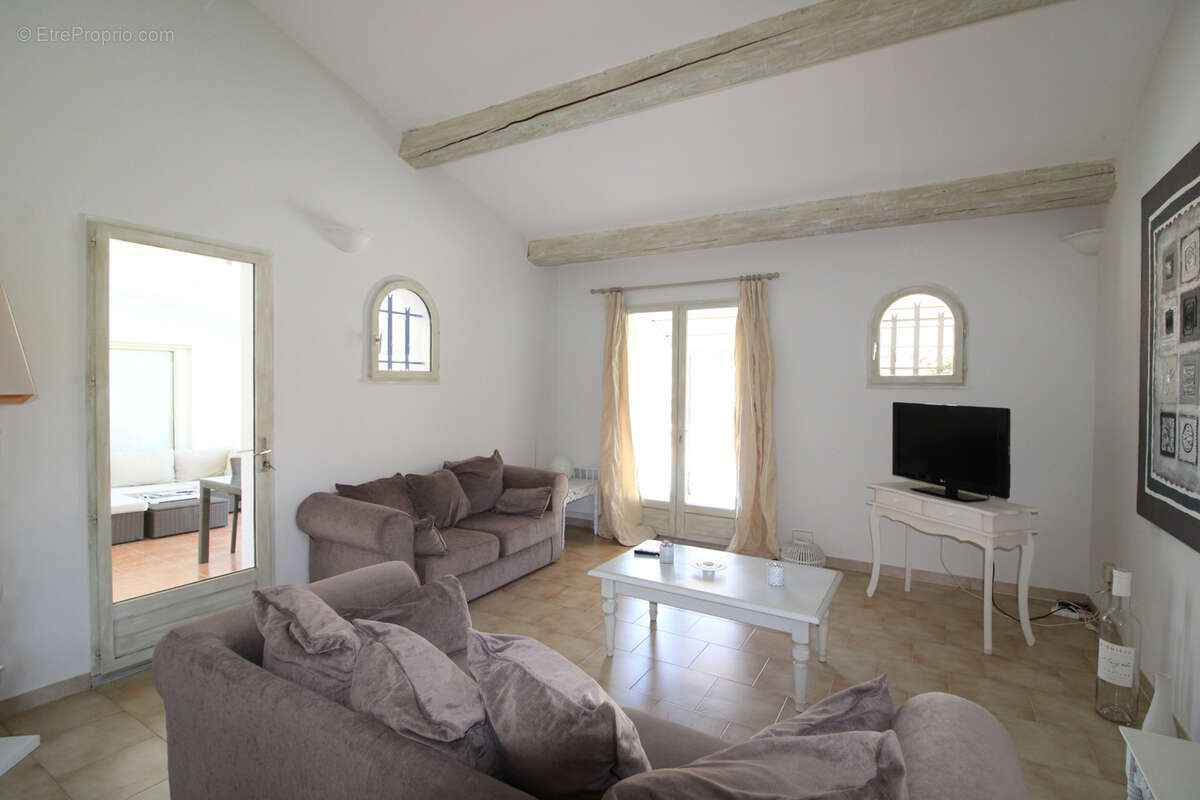 Maison à LA LONDE-LES-MAURES