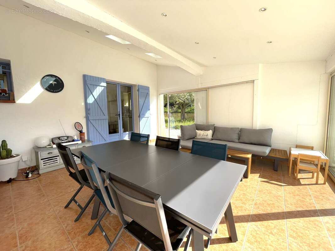 Maison à LA LONDE-LES-MAURES