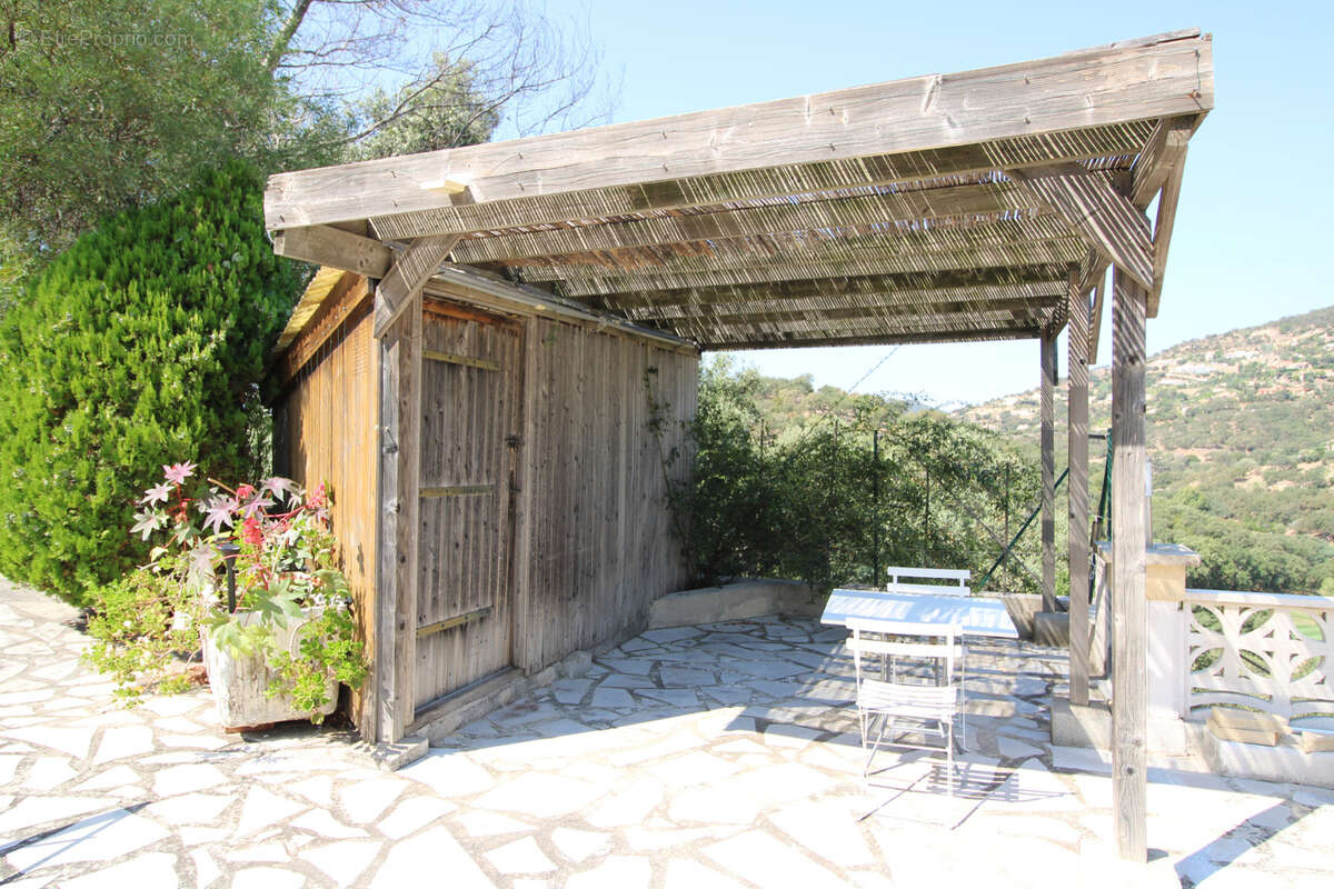 Maison à LA LONDE-LES-MAURES