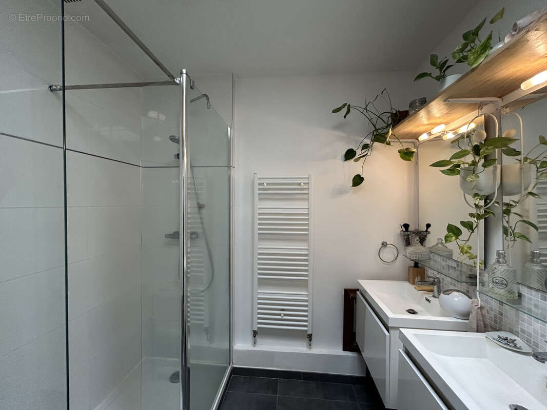 Appartement à CASTELNAU-LE-LEZ