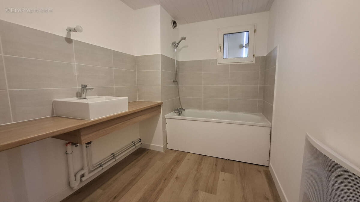 Appartement à SAINT-SEBASTIEN-SUR-LOIRE