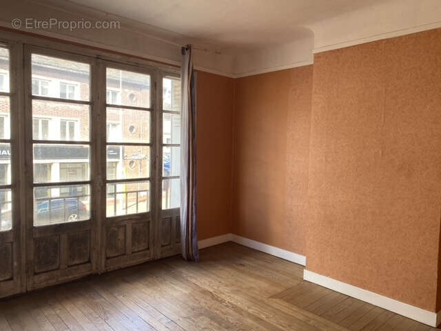 Maison à POIX-DE-PICARDIE