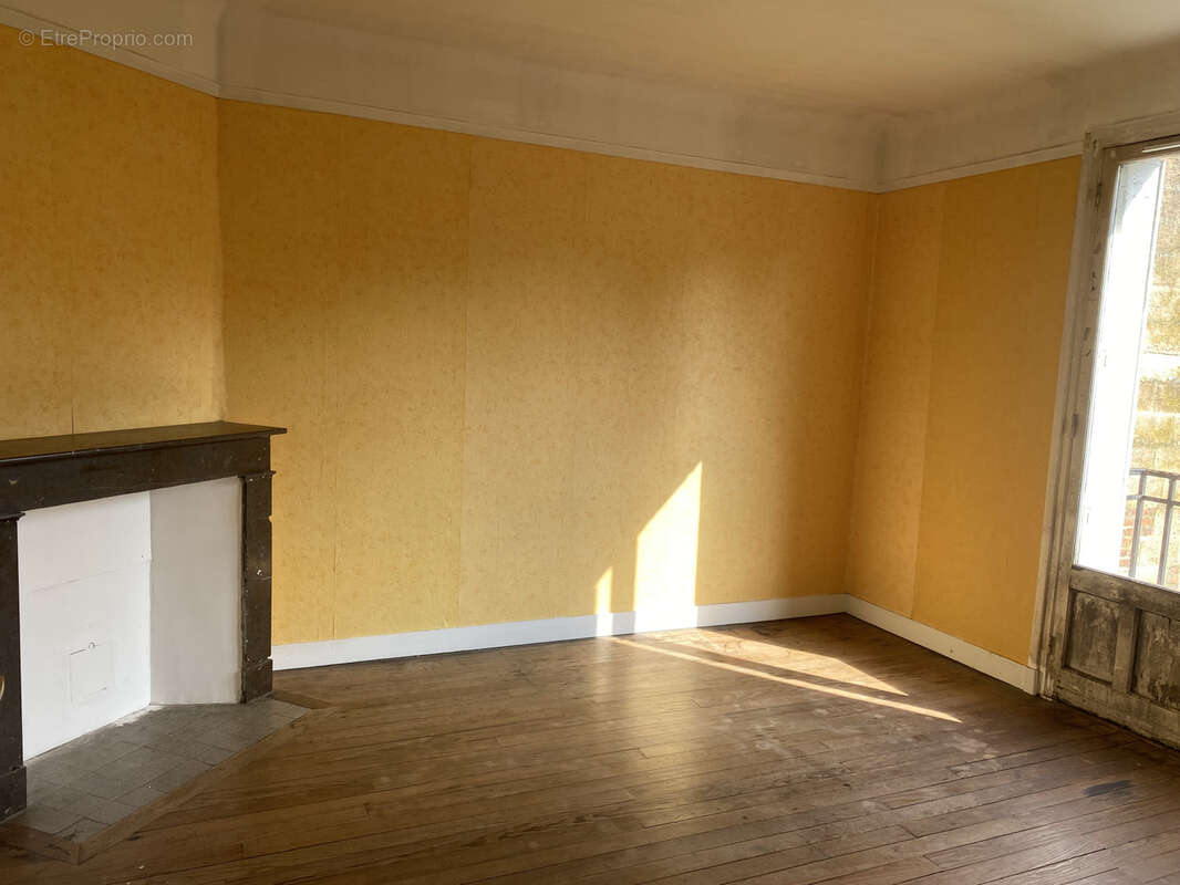 Maison à POIX-DE-PICARDIE