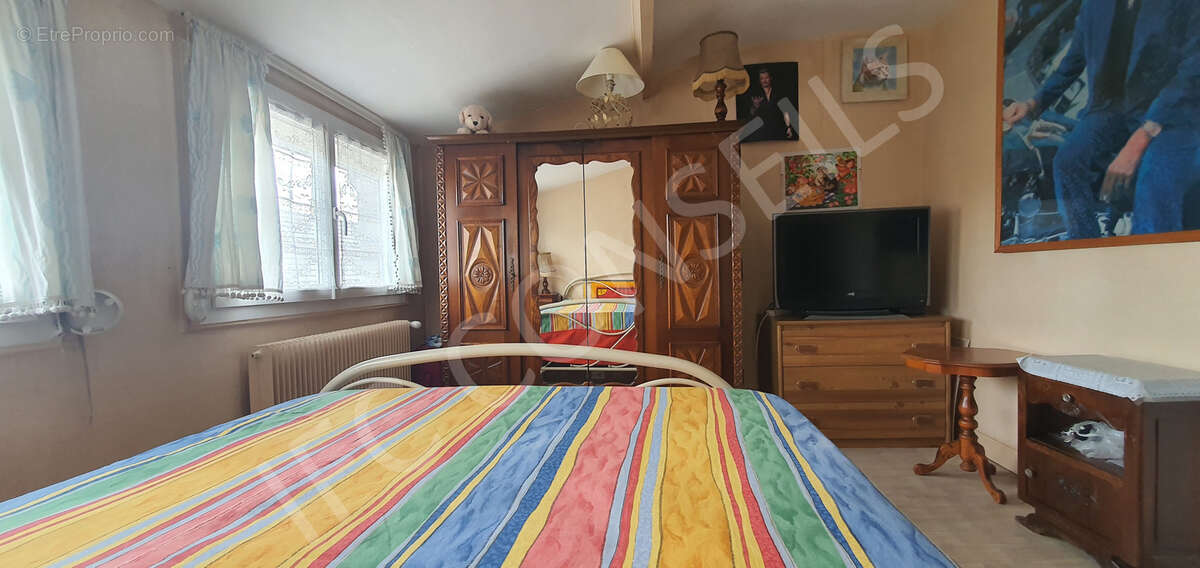 Maison à SAINT-MARCEL