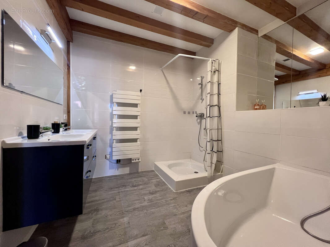 Appartement à ETAUX