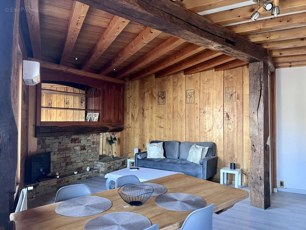 Appartement à ETAUX