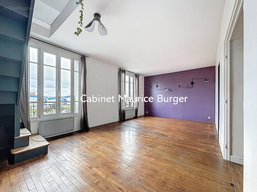 Appartement à COURBEVOIE