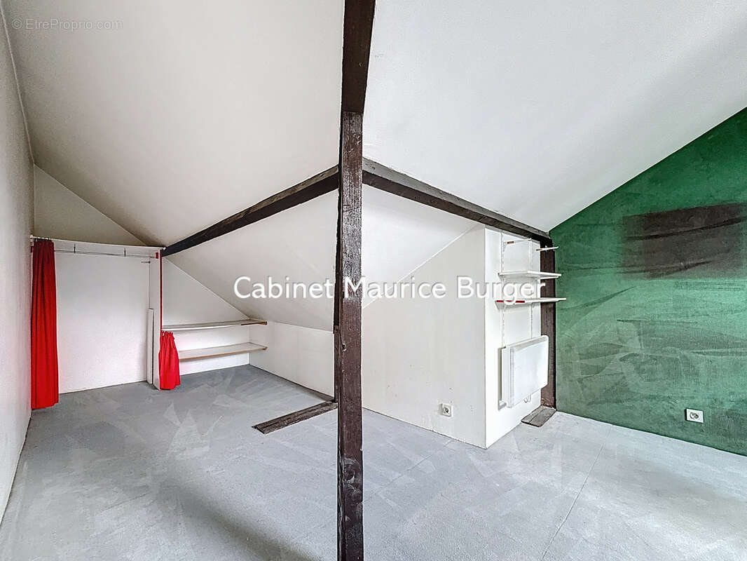 Appartement à COURBEVOIE