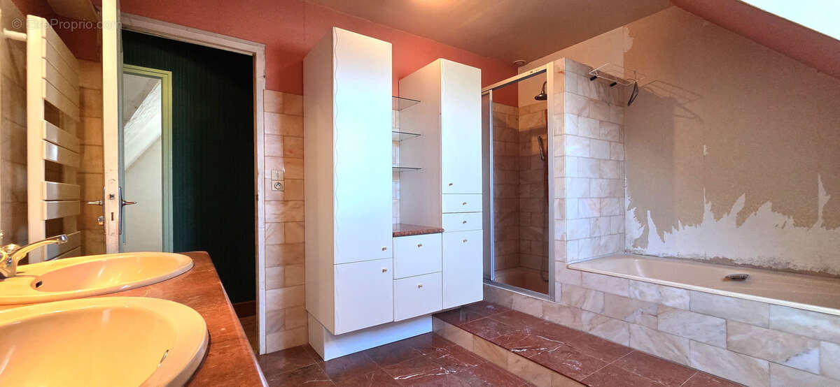 Maison à GRANDCAMP-MAISY