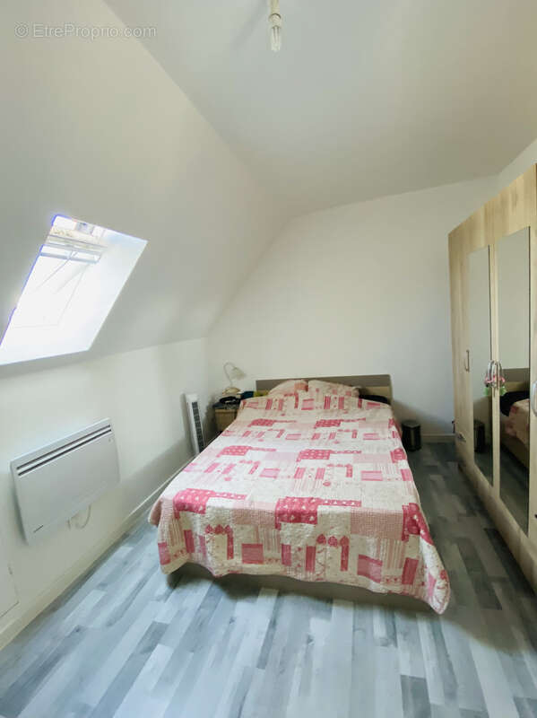 Maison à VILLENEUVE-LA-GUYARD