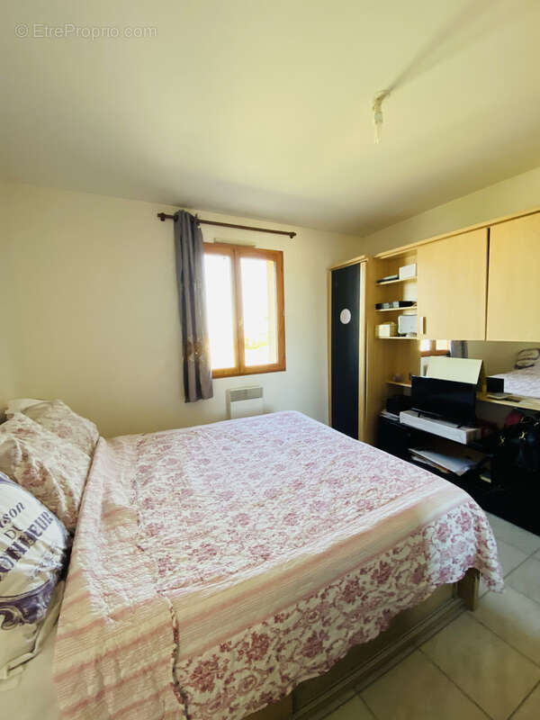 Maison à VILLENEUVE-LA-GUYARD