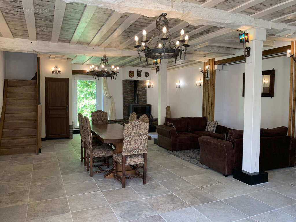 Maison à PAISY-COSDON