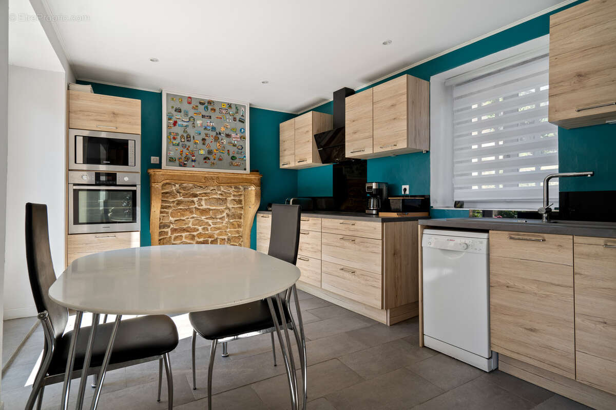 Maison à COLLONGES-AU-MONT-D&amp;#039;OR