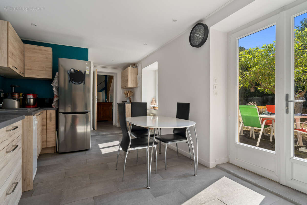 Maison à COLLONGES-AU-MONT-D&amp;#039;OR