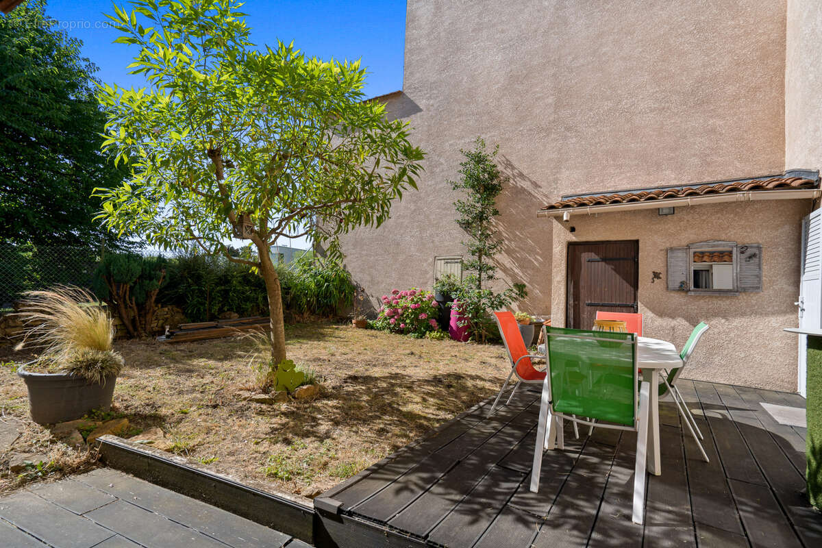 Maison à COLLONGES-AU-MONT-D&amp;#039;OR