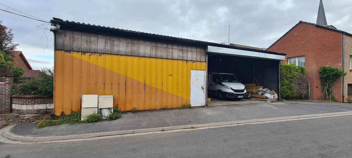 Parking à HERSIN-COUPIGNY