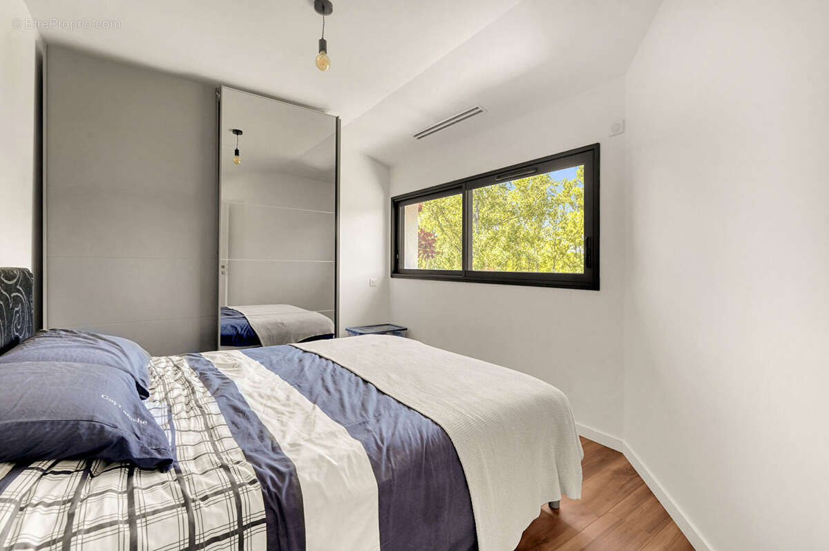 Maison à LA SALVETAT-SAINT-GILLES