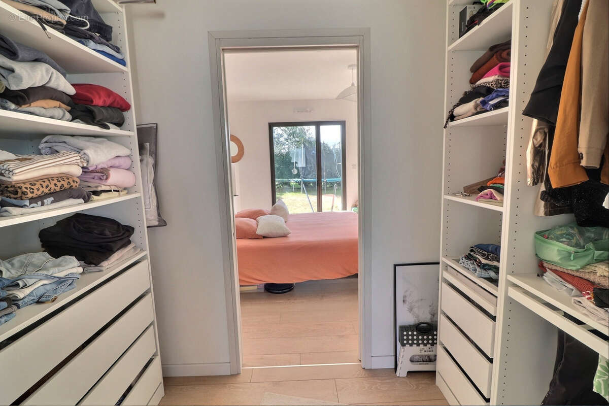 Maison à PLOUGONVELIN