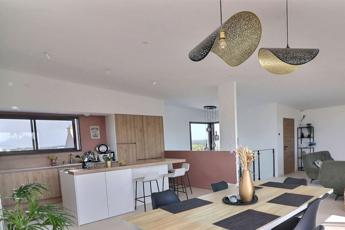 Maison à PLOUGONVELIN