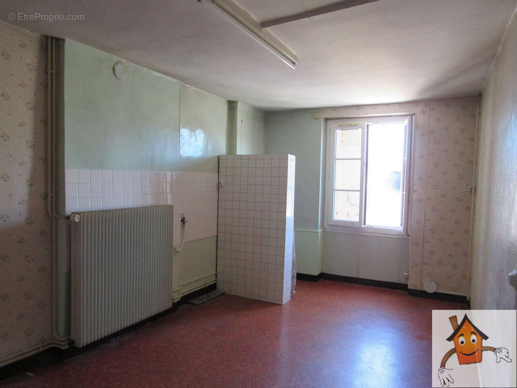 Maison à SAINT-CALAIS