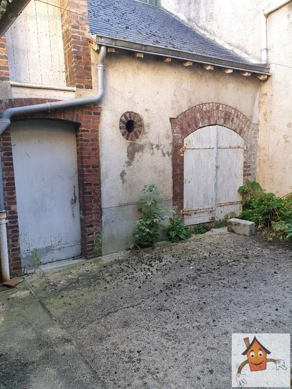 Maison à SAINT-CALAIS