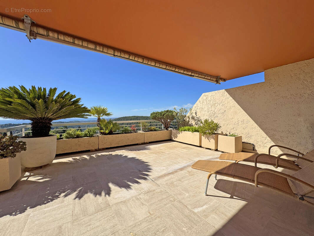 Appartement à VENCE